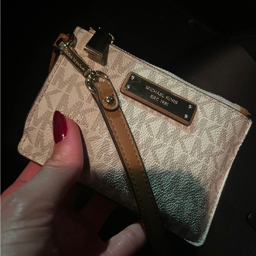 Michael Kors wallet